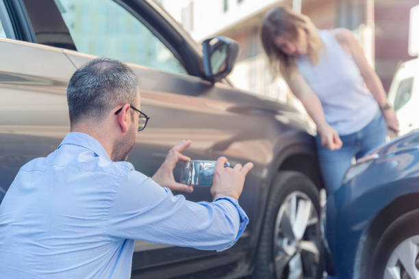 Professional Auto Insurance technician working in Fruit Hill, OH